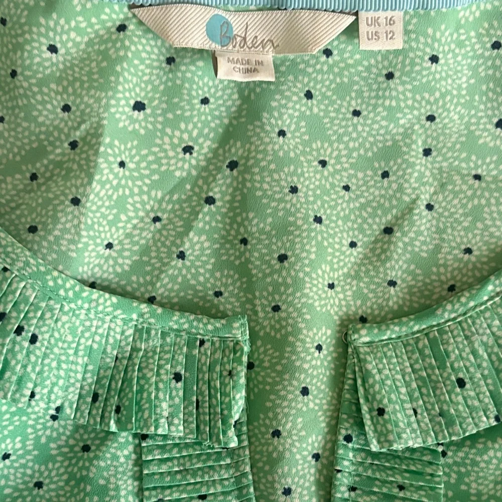 3 Boden Blue and White Floral and Green and White size 16 Blouses - Picture 9 of 16